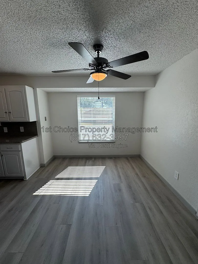 3 bed, 2.0 bath, 1641 sqft, $2,195 — Photo 4