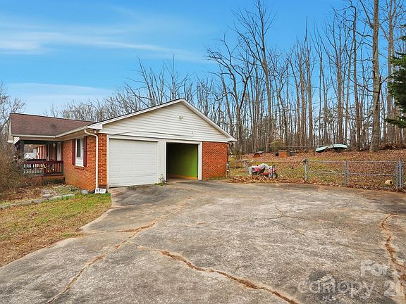 5th image of 488 Miners Rd