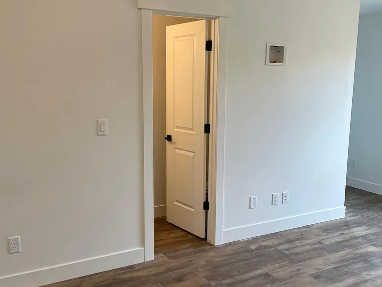 49 E Vantage Dr — Photo 8