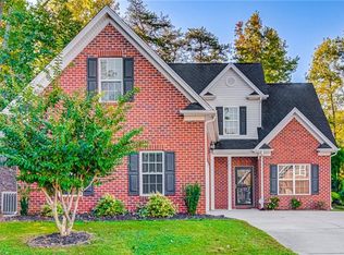 617 Woodlake Park Dr, Kernersville, NC 27284