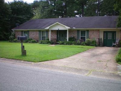 119 Baratara Dr, Chickasaw, AL, 36611