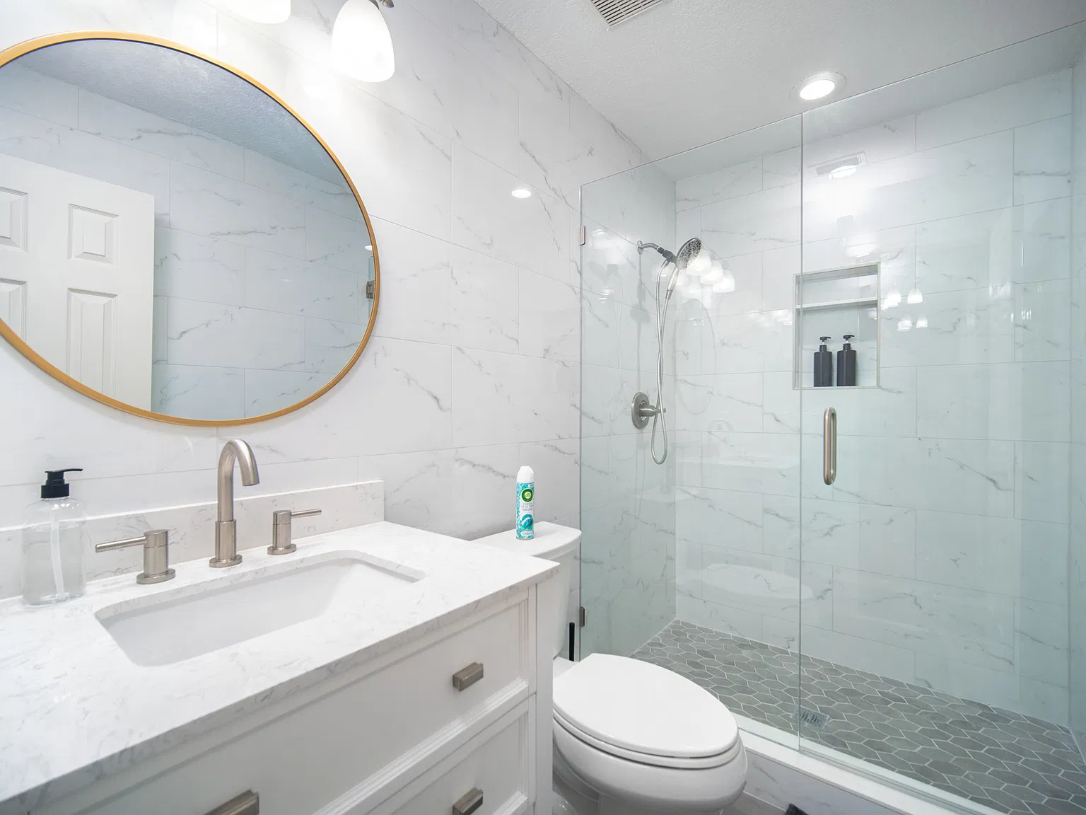 3 bed, 2121 sqft, $3,000 — Photo 4