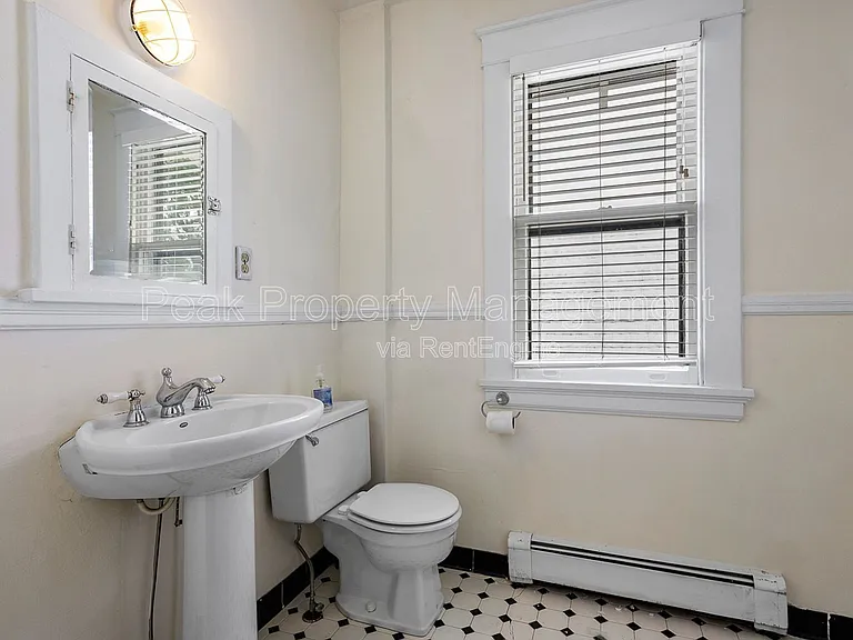 1310 Greycourt Ave — Photo 21