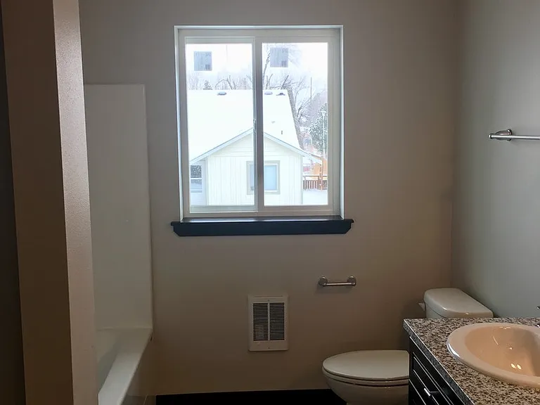 2303 N Landon Ln — Photo 23