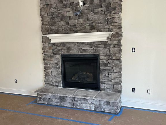 5th image of 4607 Ivy Rose Dr