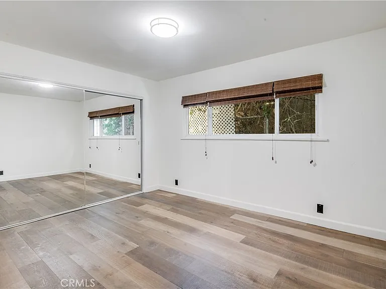 221 12th Pl — Photo 13