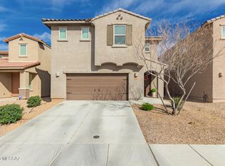 911 E Prairie Field Ln, Sahuarita, AZ 85629