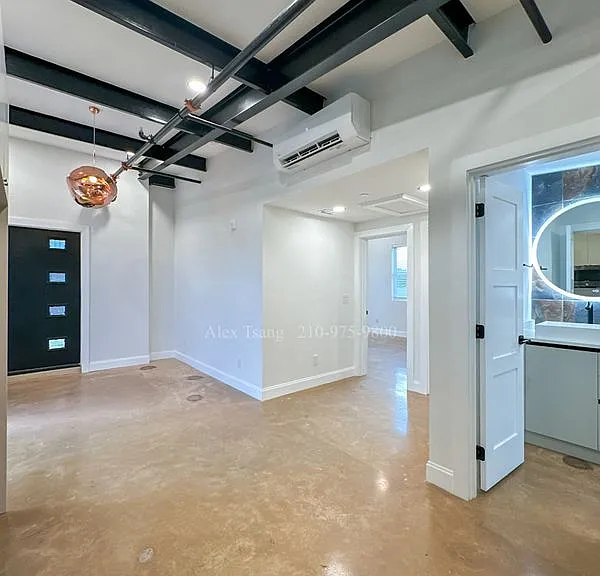 630 Montana St #301 — Photo 4