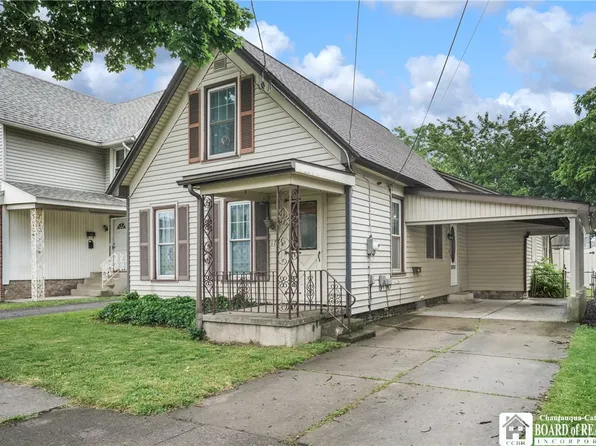 175 Waterman St, Lockport, NY 14094