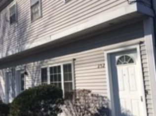 252 Main St, Walpole, MA 02081