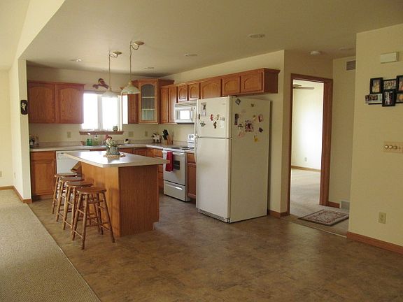 Kitchen/Dining