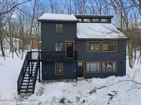 1160 Belaire Dr, East Stroudsburg, PA 18301