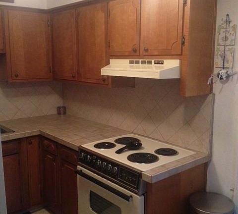 5th image of 4036 Ellery Ave