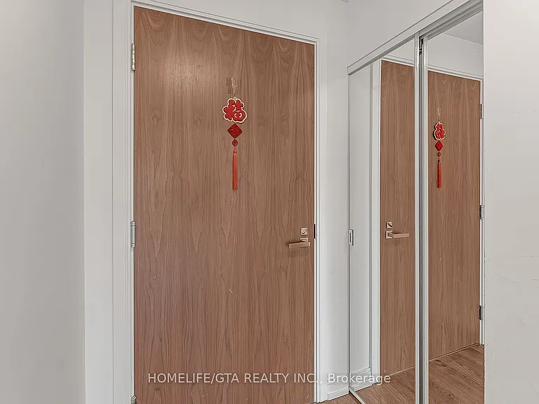 275 Village Green Sq #2421 — Photo 5
