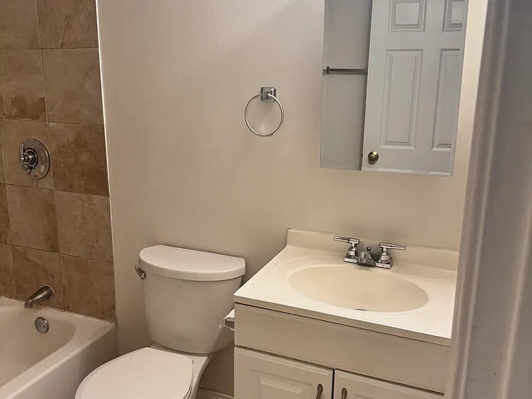 38 Hemenway St #51 — Photo 15