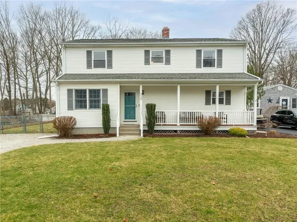 339 Beachwood Dr, Warwick, RI 02818