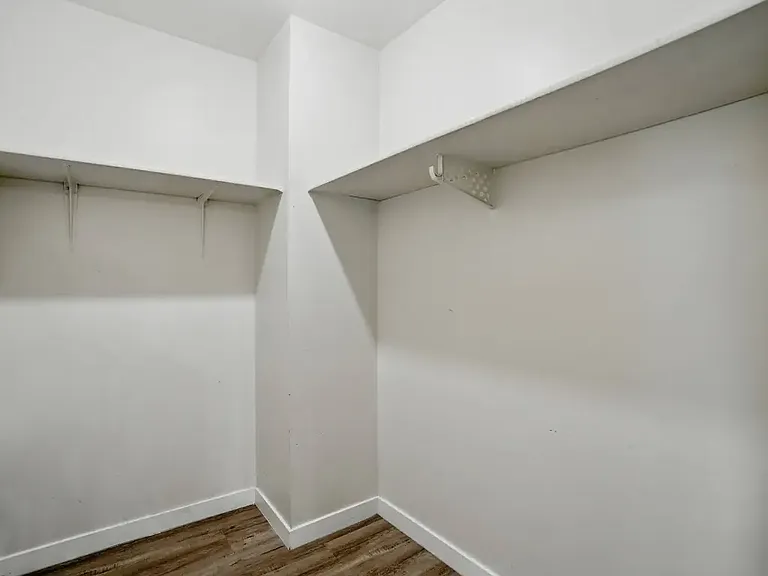 403 Pendygrasse Rd — Photo 11