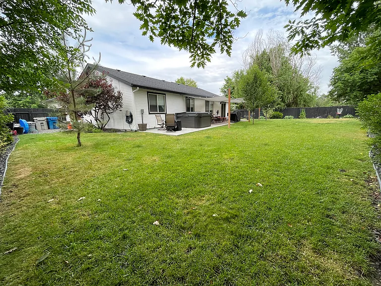 8405 W Pamela St — Photo 17