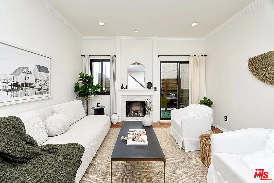 3 bed, 2.5 bath, 1470 sqft, $5,500 — Photo 2