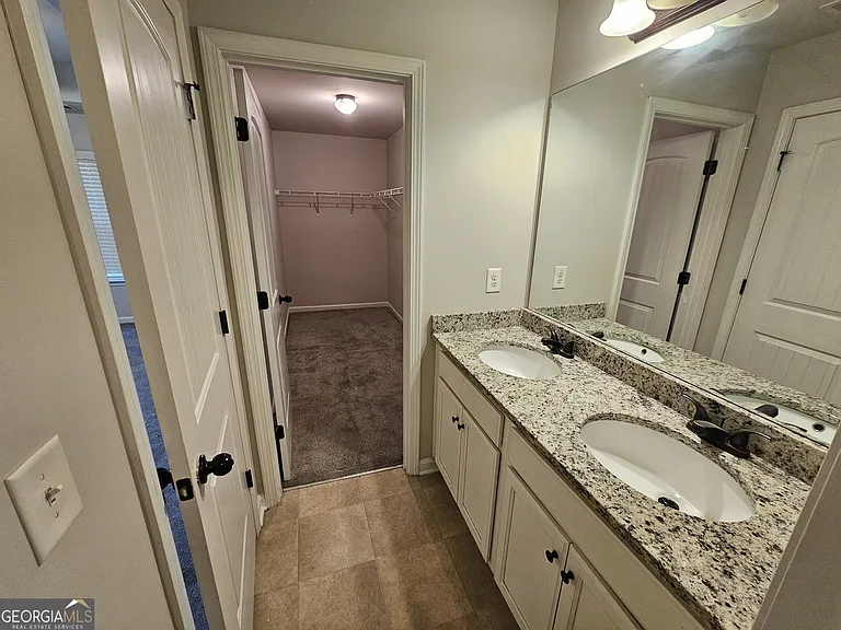 3004 Bayrose Cir #102B — Photo 29