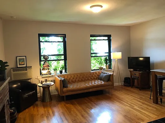 Rented by Friedman Roth Realty | media 27