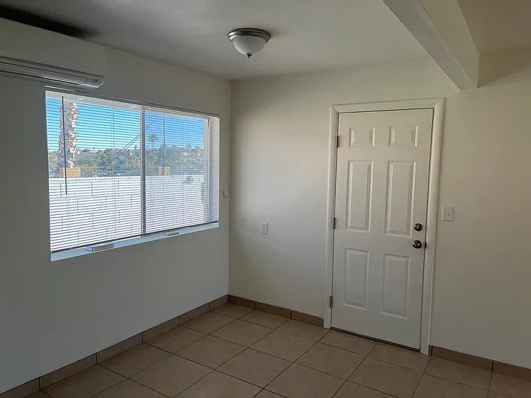549 W Wickenburg Way #2 — Photo 7