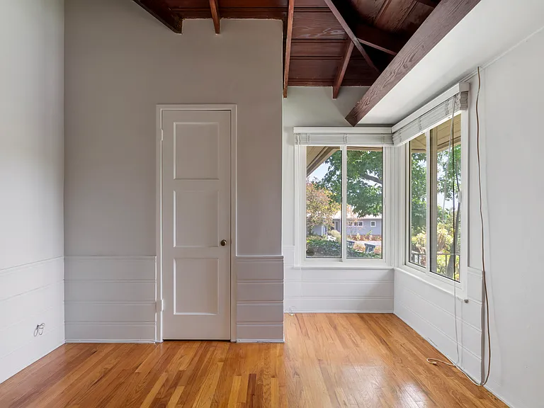 229 Glenullen Dr — Photo 24