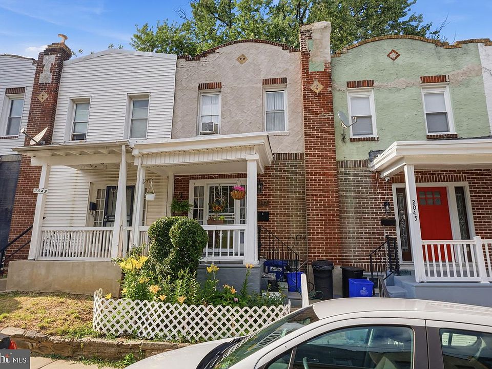 1st image of 2047 E Rittenhouse St