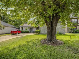 7815 Lumber Jack Dr, Houston, TX 77040