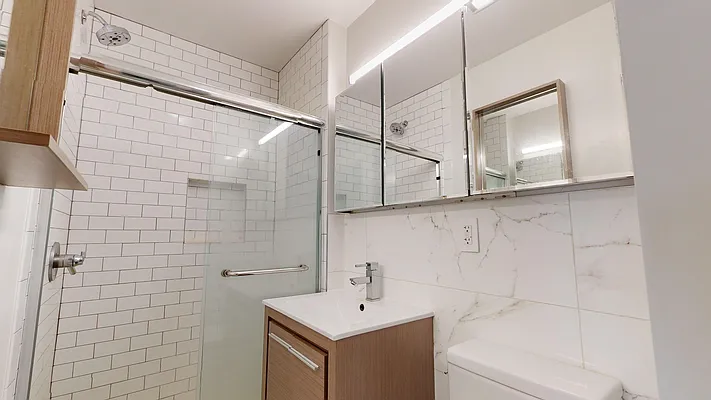 Rented by Bond New York | media 18