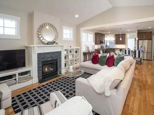 2192 NW Lemhi Pass Dr, Bend, OR 97703