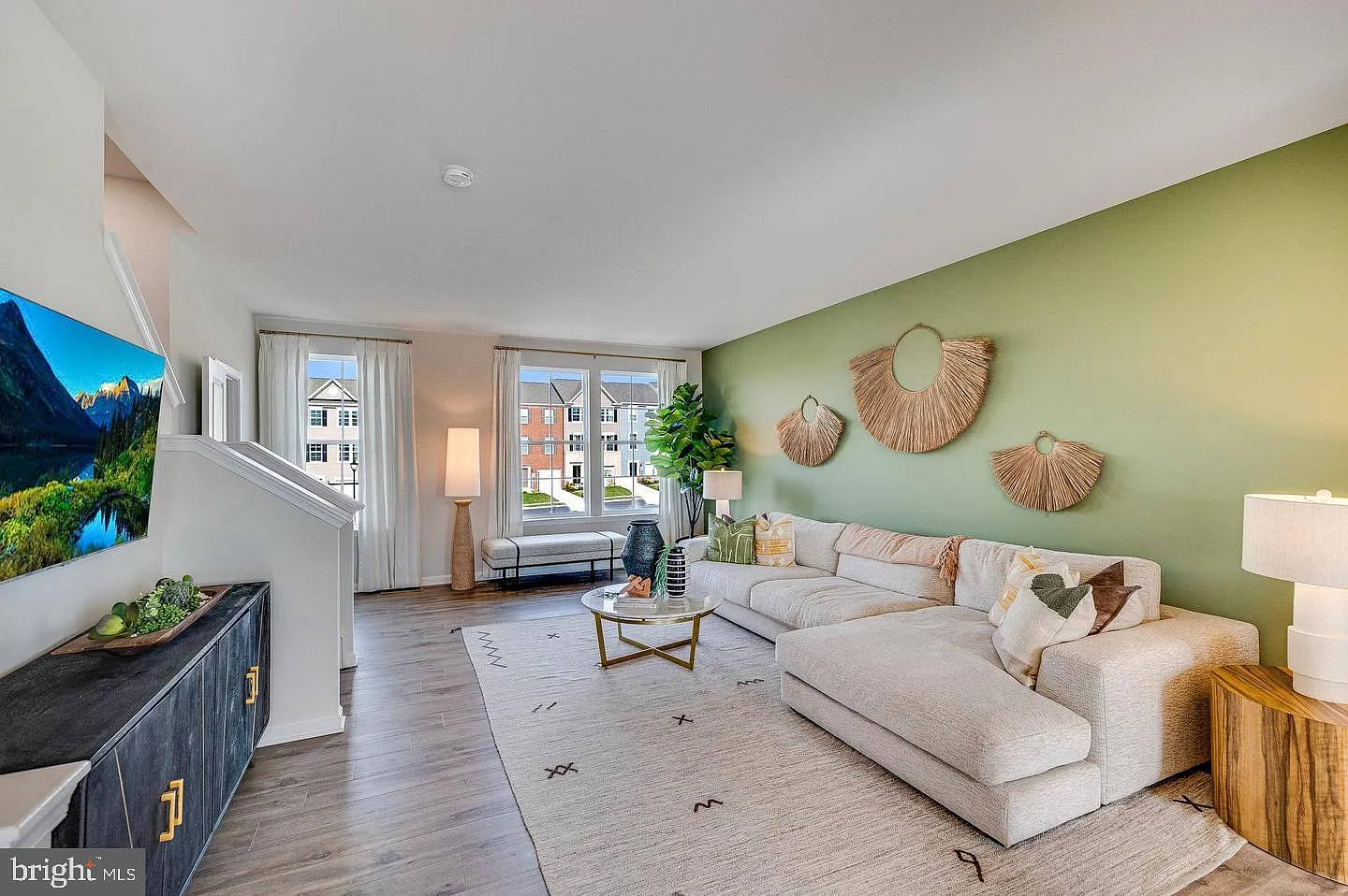 3 bed, 4.0 bath, 1726 sqft, $2,099 — Photo 4