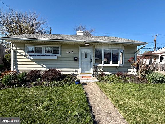 2nd image of 8716 Stockwell Rd
