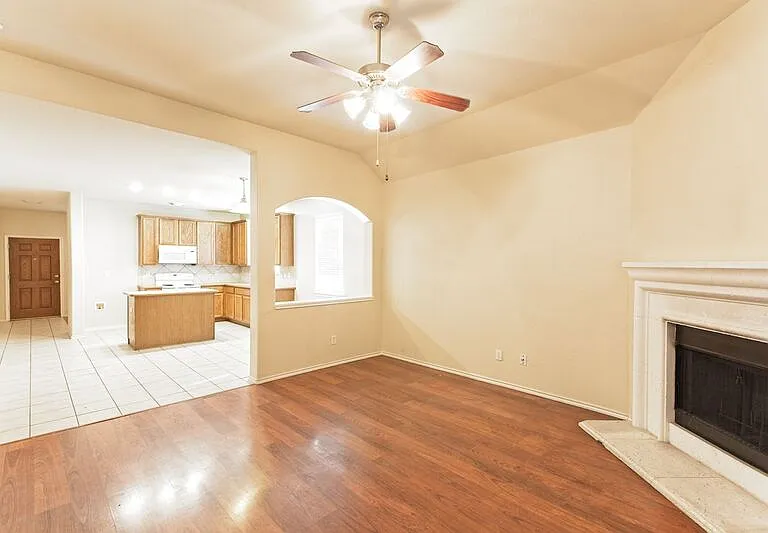 4009 Hidden Meadow Ct — Photo 15