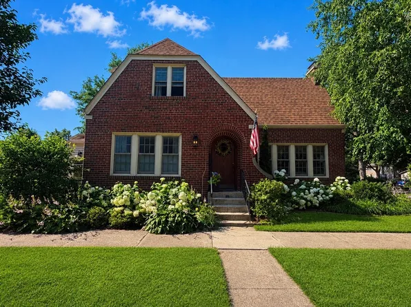 319 Root St, Park Ridge, IL 60068