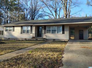 912 W Hickory St, Sylacauga, AL 35150