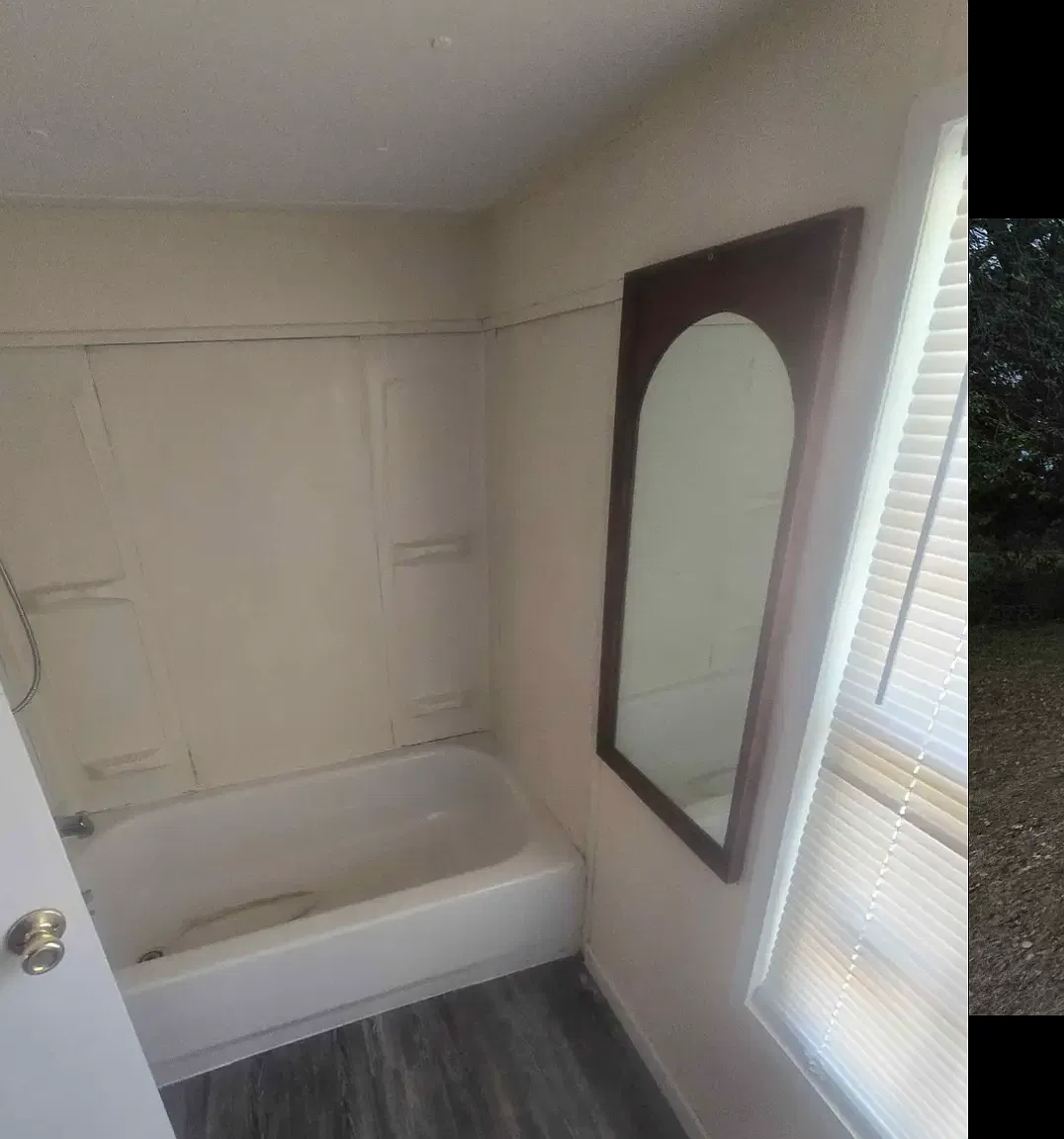 164 Reynard Dr — Photo 2