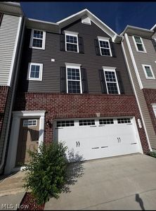 4045 N Steels Cir, Cuyahoga Falls, OH, 44224