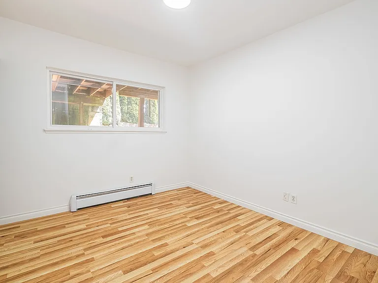 15433 22nd Ave SW — Photo 13