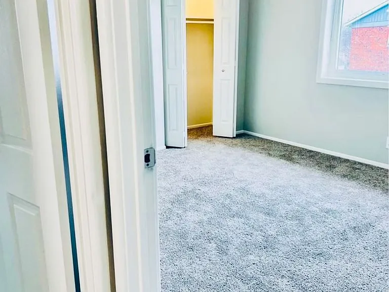 918 Heritage Ct #102 — Photo 19