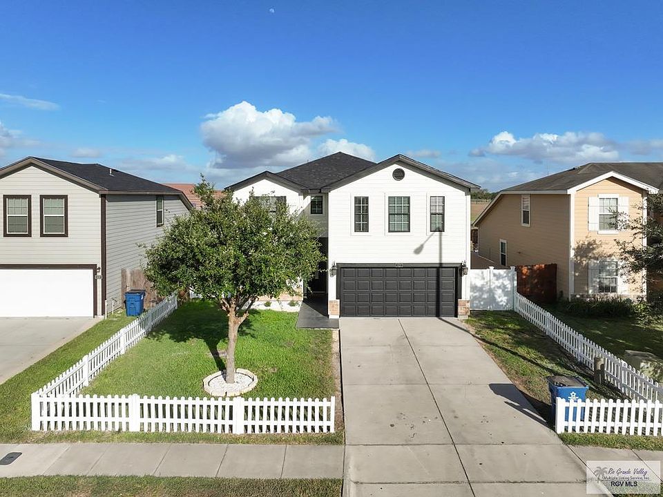 1st image of 421 La Vaca Dr S