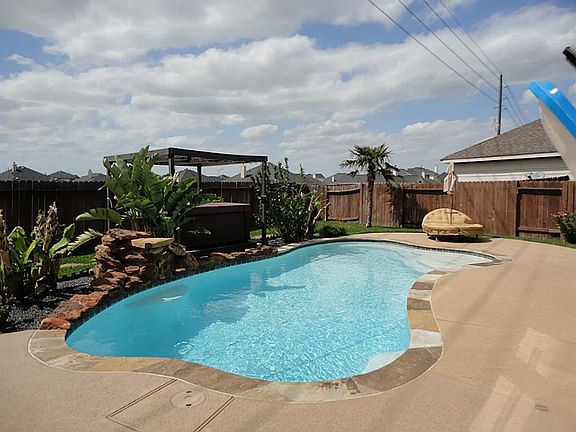 Tons of extra patio space