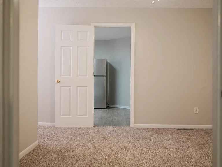 Bedroom/Office/Guest Room