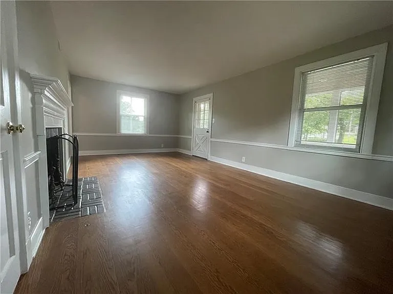 7800 Perry Hwy — Photo 6
