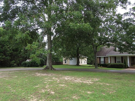 2nd image of 39 Balmoral Dr