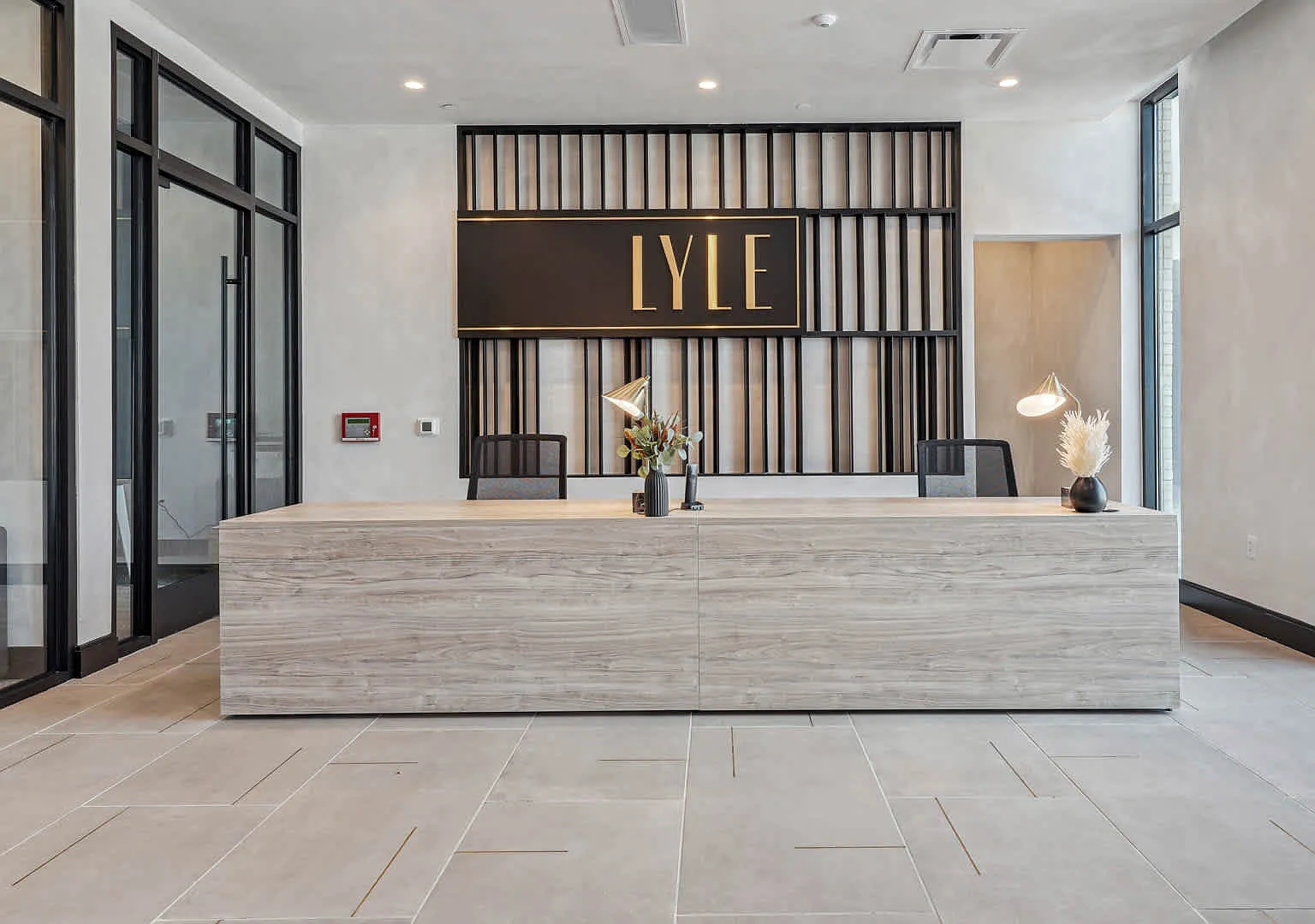 Lyle — Photo 2