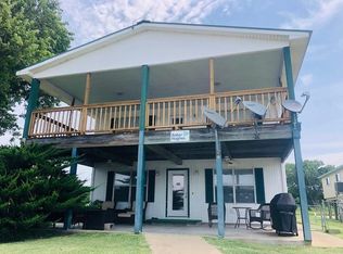 573 County Road 257 River Bend Rd, Matagorda, TX 77457