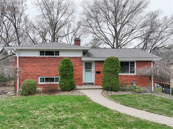 4798 Oakridge Dr, Pittsburgh, PA 15227