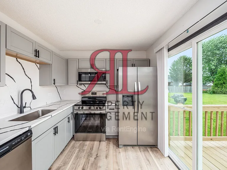 5932 Waterview Dr — Photo 18