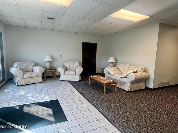 2nd image of 1157 Westbranch Hwy